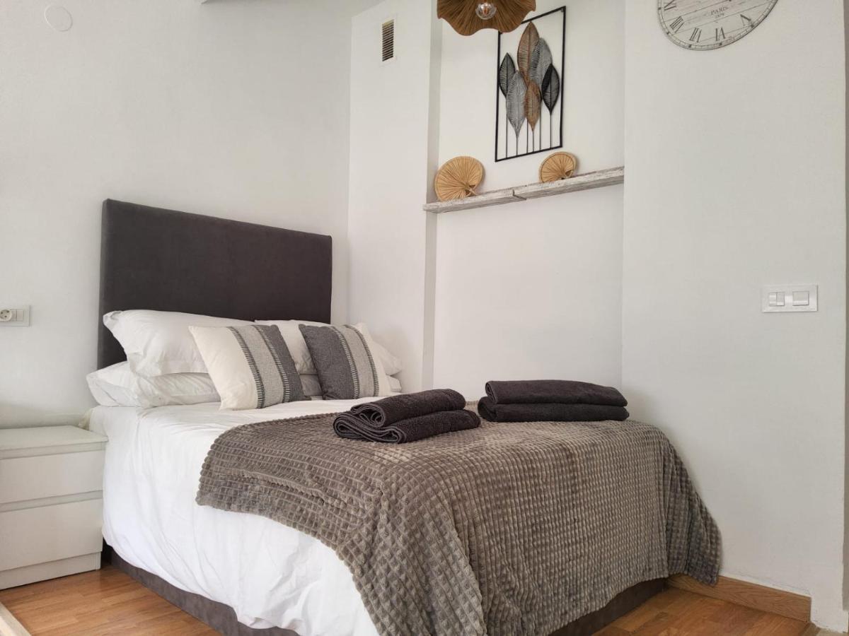 Tranquility Studio Apartment Малага Экстерьер фото